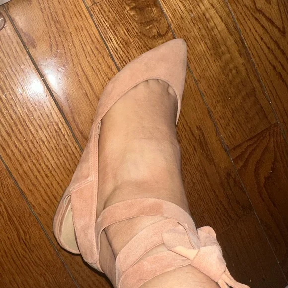 Used - Picture 1 of 2